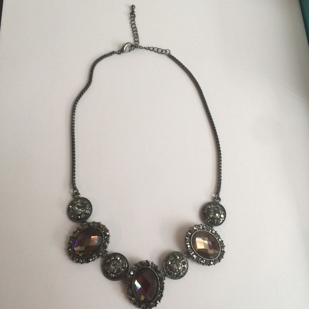 Gray adjustable crystal necklace,Cache. - Picture 5 of 5